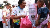 Penanganan Kemiskinan Ekstrem, Pemprov Banten Salurkan Bansos di Kota Tangsel.